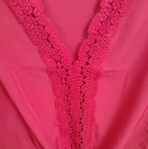 Shein curve top - Picture 4 of 5